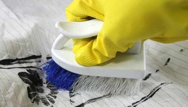 Возвращаем свежесть и чистоту: чем отстирать шторку в ванной от ржавчины, желтизны и налета