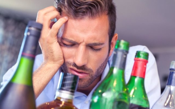 Коньяк, водка или вино: какие спиртные напитки меньше вредят организму