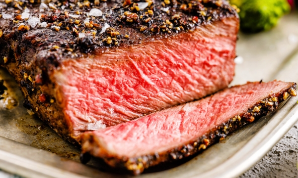 Полезные хитрости: как жесткое мясо сделать мягким для разных рецептов