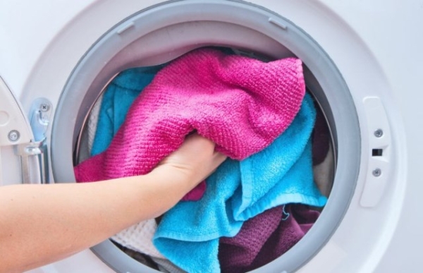 Как лучше стирать банные полотенца, можно ли добавлять в воду уксус