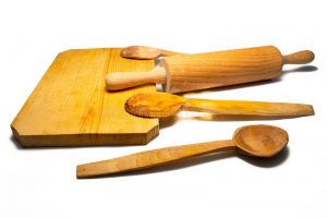 Дезинфекция прежде всего: чем нужно обрабатывать деревянные кухонные принадлежности