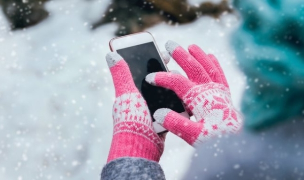 Как сохранить работоспособность телефона и продлить его заряд во время морозов